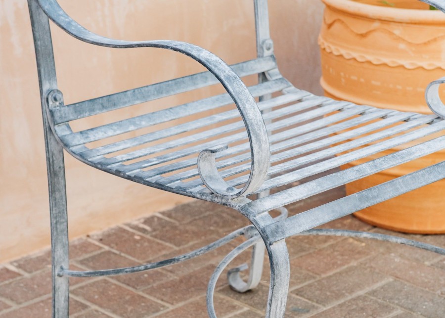 Outdoor Living Harrod Horticultural Metal Furniture | Carver Chairs